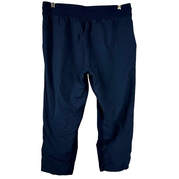 Lululemon Beyond the Studio Crop True Navy Women's Size 14 Excellent Condition - Picture 6 of 10